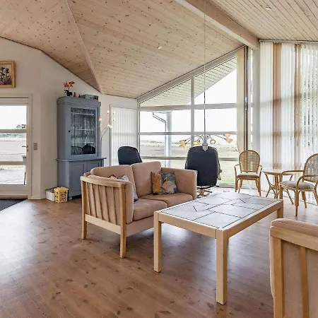 Casa vacanze Three-bedroom In Vradal *