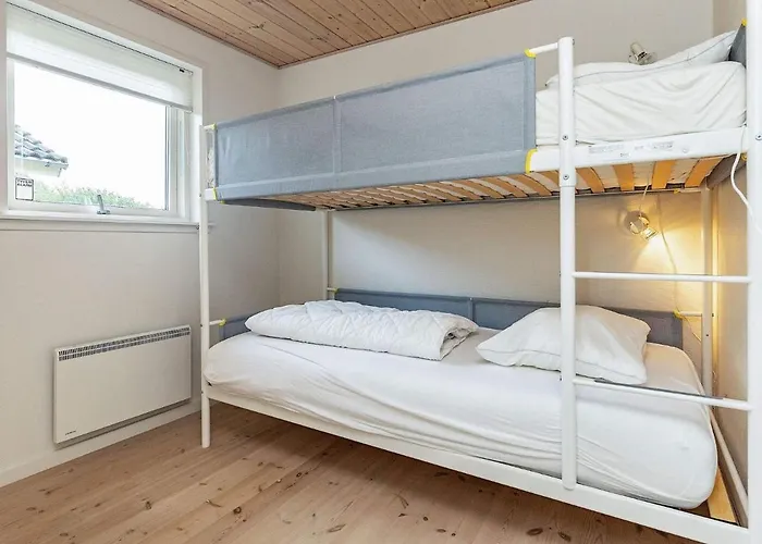 8 Person In Σπίτι διακοπών